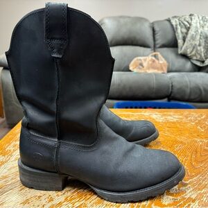 Black Ariat Boots